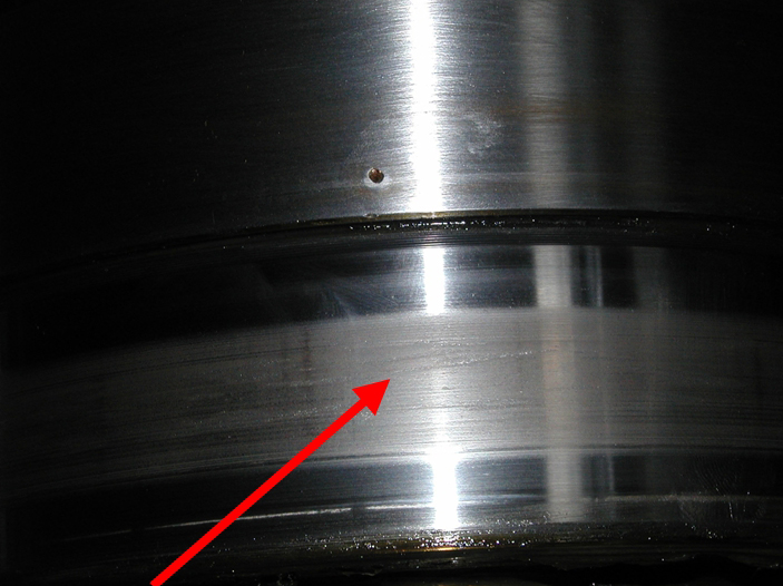 defekter Innenring eines Zylinderrollenlagers (verschlissene Lauffläche)